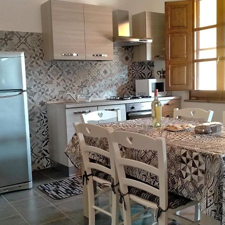 Casa Margherita Càbras Buitenkant foto