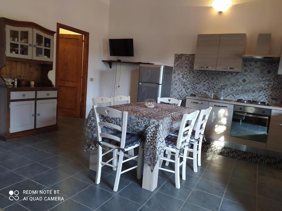 Casa Margherita Càbras Buitenkant foto