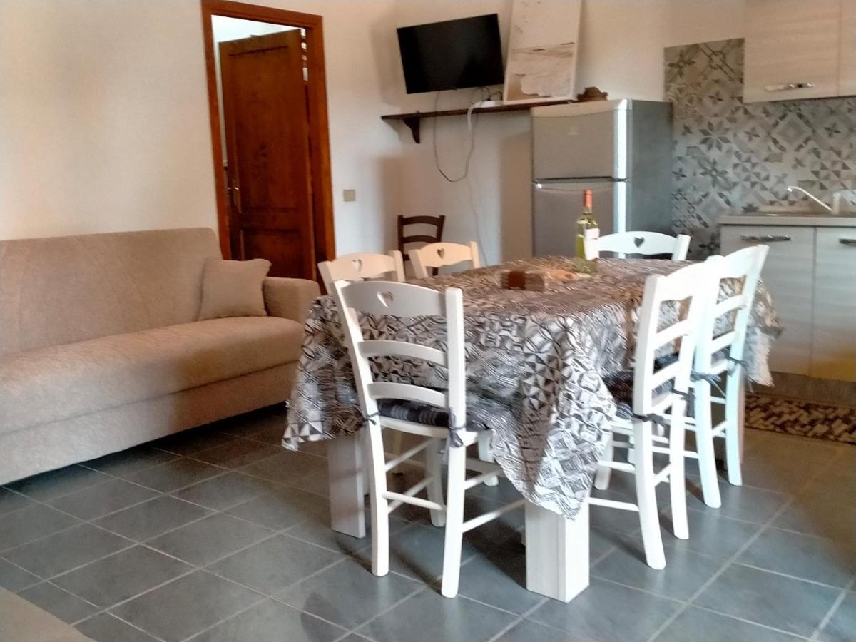 Casa Margherita Càbras Buitenkant foto