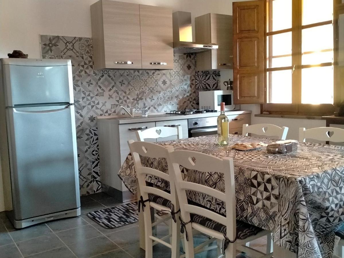 Casa Margherita Càbras Buitenkant foto