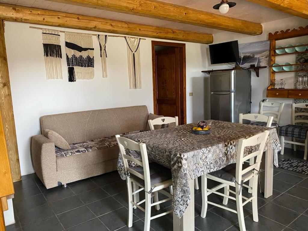 Casa Margherita Càbras Buitenkant foto