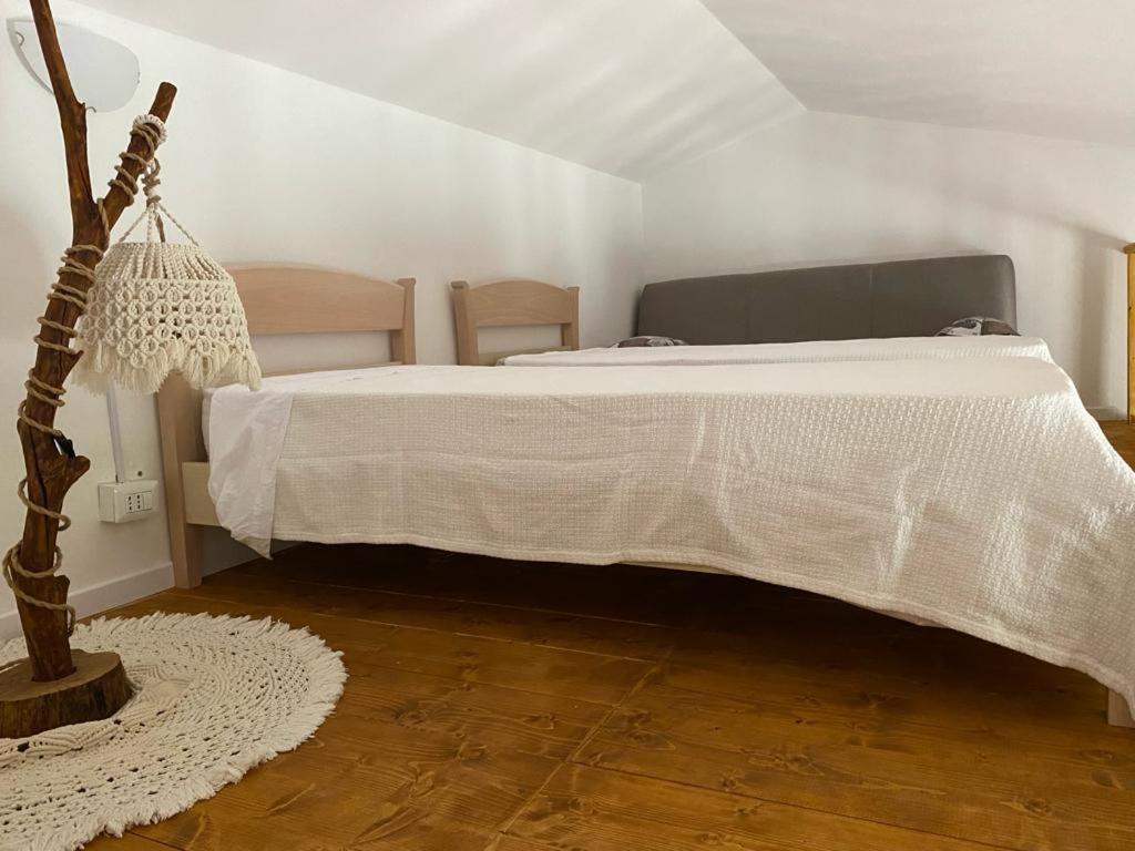 Casa Margherita Càbras Buitenkant foto